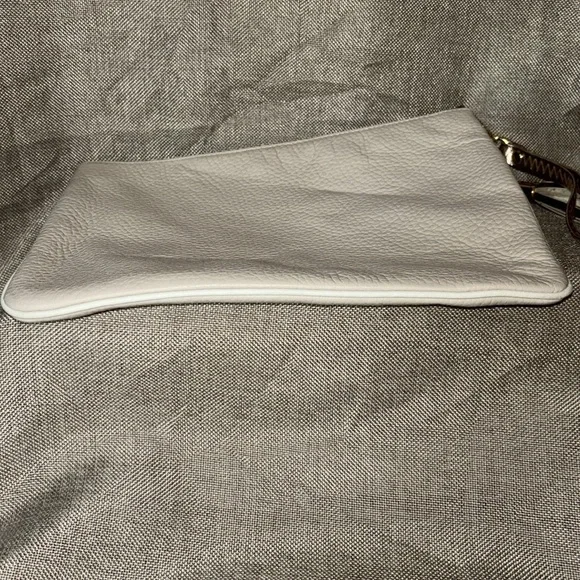 Kate Spade New York Larchmont Ave Taupe Leather Pouch WLRU2736 - Picture 3 of 12